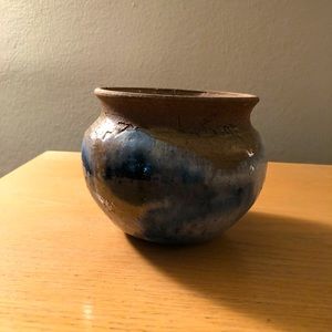 Glazed pottery bowl